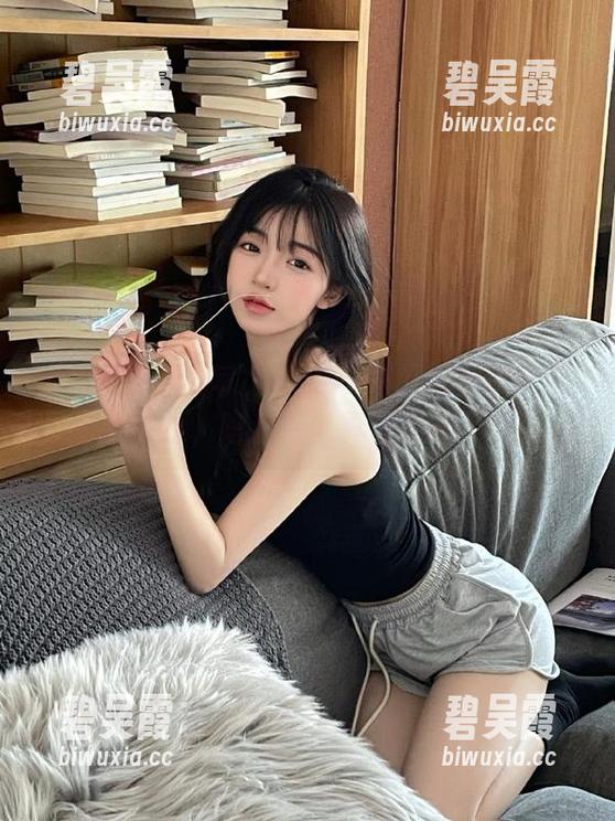 17吃瓜网 每次登录17吃瓜网都像走进了大杂烩,啥都有,真让人受不了!