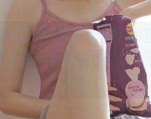 网页上1970s蜜桃色的黑料让我无奈，难道就不能让人安静吃瓜吗？