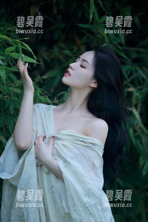 91吃瓜中心 登录91吃瓜中心,今日的八卦瓜你为啥还没来收!
