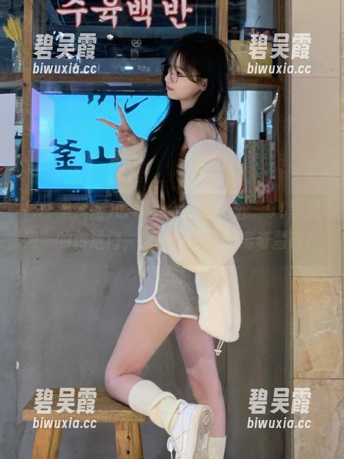 哎呀，今天又走进“91黑料网”的传送门，被围绕的都是离奇蜚语！