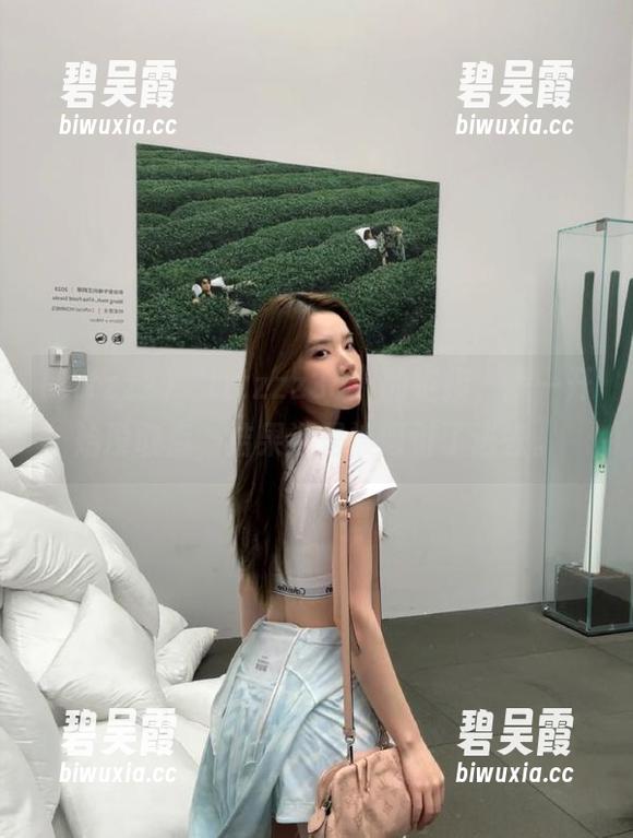 “tttzzz38”的链接，我一开始没敢点，结果还是被吸引了进去。