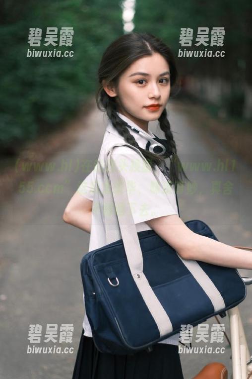在线改头换面，“www.hl155.ccm”这瓜太豪华，味道奇妙，真舍不得咽下去。