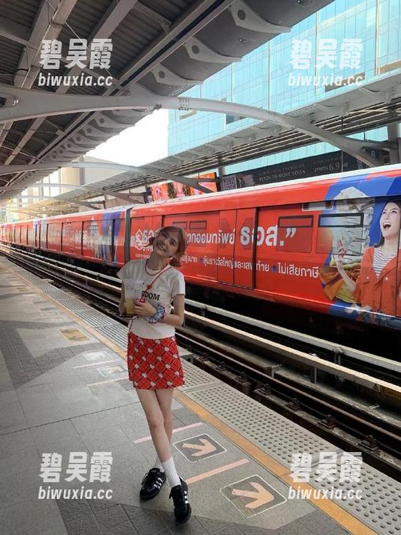 偶尔在“九一吃瓜群众”网站翻一下，感觉就像是一场不停的八卦派对