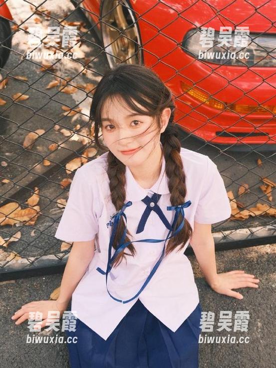 别再费劲找了，免费吃瓜网站上全是热辣链接