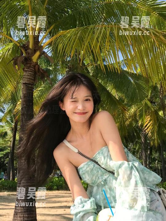 穿梭于吃瓜天堂，我的“收藏”夹成了心理治愈站，开心就好，烦恼不烦。