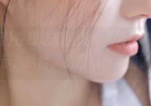 在线吃瓜网发布“冷门八卦”，我表示：哈哈，这口瓜也太酸了吧。