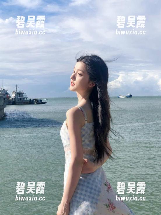 “明星黑料”的设计果然是“永不迷路”啊，让我一次次掉进去，这可真是个奇妙的陷阱。