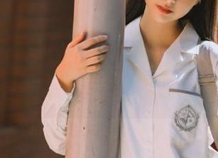 “黑料不打烊”下载的永久版，难道里面藏着小妖精？