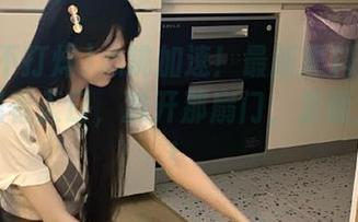 心跳加速！最新黑料不打烊在线观看入口，推开那扇门，里面全是瓜！