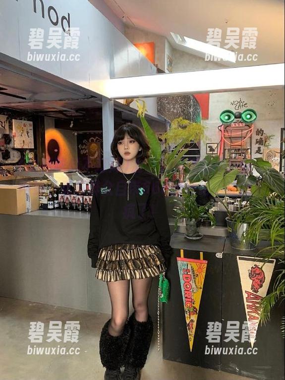 上“黑料吃瓜不打烊”网站，看瓜群众自带666的评论，让我乐疯了！