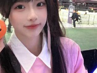 一打开黑料社苹果版，在线各种黑料一览无遗，心情顿时复杂起来了！