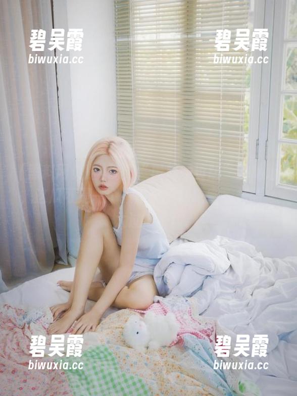 说到“黑料网页版”的地址，这瓜可是一个接一个，跟吃蜜一样甜，太过瘾了！